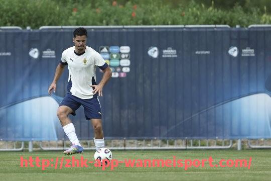 完美体育官方入口-法甲防守技巧评估及顶级防守球员技巧展示